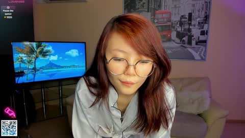 Suki online show from February 7, 7:49 pm