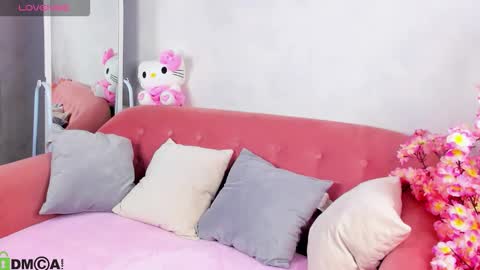 Snapshot of lynn_martin chatting on October 7, 1:03 am Lynn online show from October 7, 1:03 am