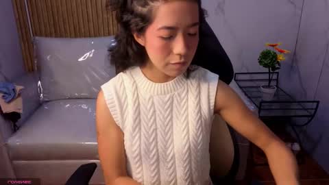 lynn_turner_ online show from February 4, 1:06 pm