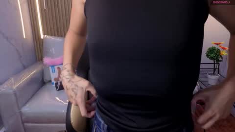 Snapshot of lynn_turner_ chatting on February 13, 1:07 pm lynn_turner_ online show from February 13, 1:07 pm