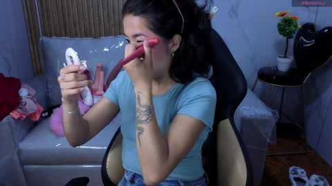 Snapshot of lynn_turner_ chatting on April 1, 1:41 pm lynn_turner_ online show from April 1, 1:41 pm