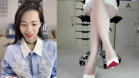 Snapshot of lynnalltop_165_keke chatting on April 30, 5:58 am lynnalltop_165_keke online show from April 30, 5:58 am