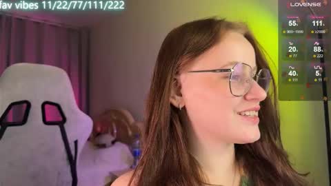 lynne_dawson online show from October 11, 5:11 pm