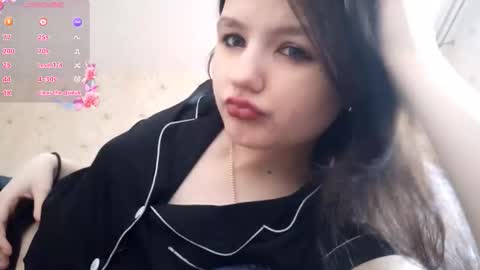 Lynn online show from March 3, 10:10 am