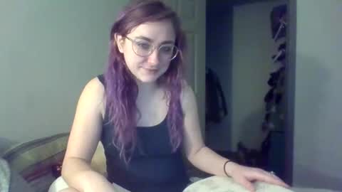 Snapshot of lynnkitten69000 chatting on February 22, 2:37 pm Lynn online show from February 22, 2:37 pm