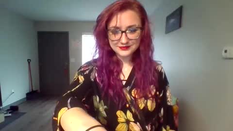 Snapshot of lynnkitten69000 chatting on March 16, 4:33 pm Lynn online show from March 16, 4:33 pm