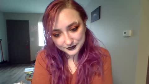 Snapshot of lynnkitten69000 chatting on March 29, 8:20 pm Lynn online show from March 29, 8:20 pm