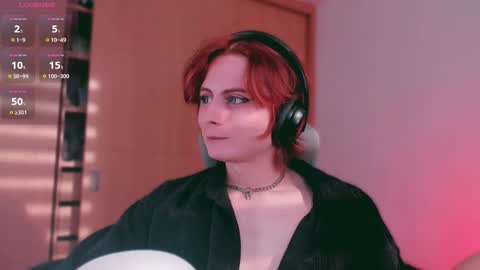 Snapshot of lyodass chatting on February 18, 10:36 pm Lyodass online show from February 18, 10:36 pm