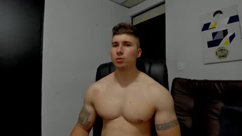 Snapshot of lyonel15 chatting on October 30, 3:46 pm Lyonel online show from October 30, 3:46 pm