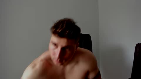 Snapshot of lyonel15 chatting on January 12, 4:56 pm Lyonel online show from January 12, 4:56 pm