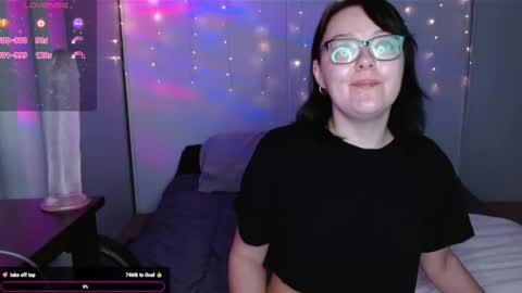 Snapshot of lyrajrose chatting on February 27, 2:10 am Lyra Rose online show from February 27, 2:10 am