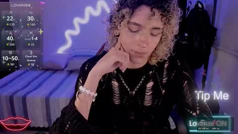 Lyric online show from March 19, 1:09 am