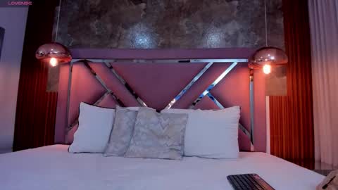 Snapshot of lysacollins20_ chatting on March 15, 3:12 am Lysa online show from March 15, 3:12 am