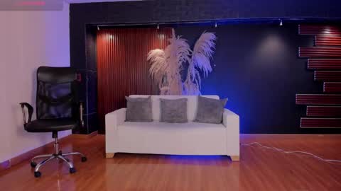 Lyssa  Everyday From 0700 to 1630 Col Time online show from January 4, 8:16 pm