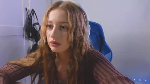 Mila online show from February 3, 6:22 am