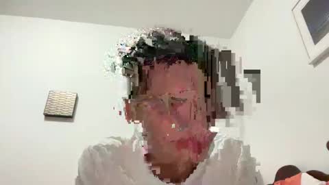 Snapshot of lz_britboy chatting on February 17, 10:47 pm  NEW   Leo  lz britboy online show from February 17, 10:47 pm