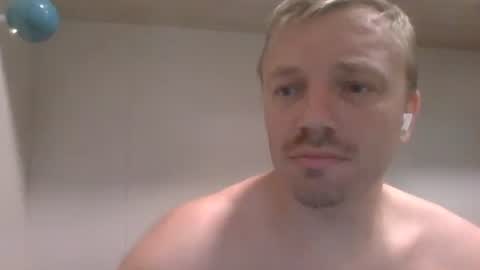 Snapshot of m15kala chatting on December 18, 8:47 pm m15kala online show from December 18, 8:47 pm