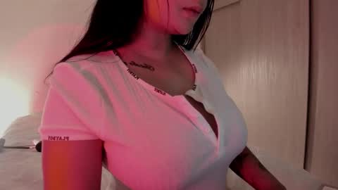 Snapshot of m1emilia chatting on March 12, 6:14 pm Emilia online show from March 12, 6:14 pm