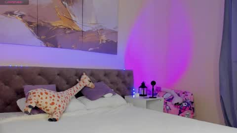 Snapshot of m1m1_angels chatting on March 31, 1:18 am Mimi GTM1 0200am-0945am Mon Tue Wed Thu Fri online show from March 31, 1:18 am