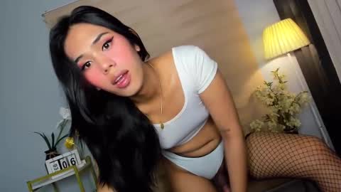 Snapshot of m1ssjanelana69 chatting on February 6, 3:37 am Janelovesu online show from February 6, 3:37 am
