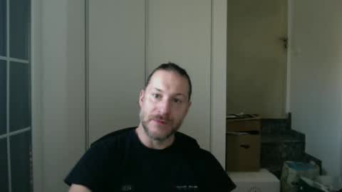 Snapshot of m4rduk81 chatting on January 12, 7:32 am m4rduk online show from January 12, 7:32 am