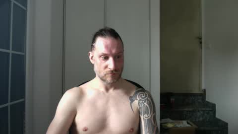 Snapshot of m4rduk81 chatting on March 11, 9:02 am m4rduk online show from March 11, 9:02 am