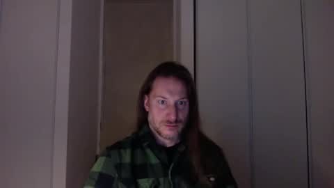 Snapshot of m4rduk81 chatting on October 29, 4:48 am m4rduk online show from October 29, 4:48 am