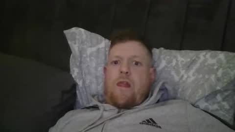 Snapshot of m619903 chatting on April 29, 9:21 pm BonnieClyde online show from April 29, 9:21 pm