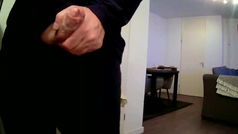 Snapshot of m_daan1969 chatting on January 10, 6:53 pm m_daan1969 online show from January 10, 6:53 pm