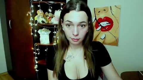 Vikki online show from February 20, 3:52 pm