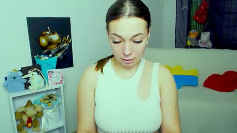 Vikki online show from March 31, 11:21 am