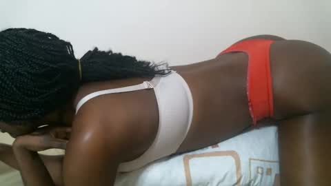 Snapshot of maars_mimi chatting on October 14, 3:24 pm maars_mimi online show from October 14, 3:24 pm