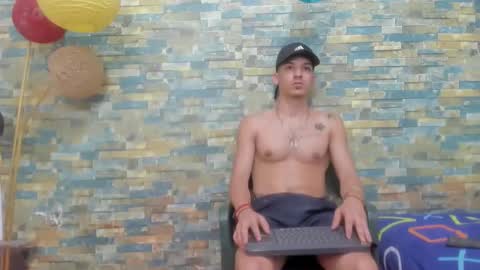 Snapshot of maaster420 chatting on January 20, 3:48 am itgram pezlo josue online show from January 20, 3:48 am