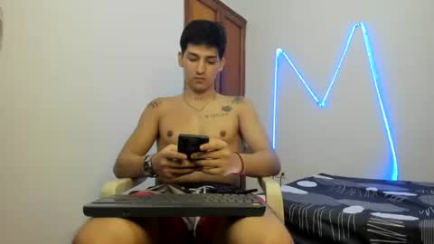 itgram pezlo josue online show from November 16, 1:39 pm