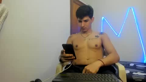 itgram pezlo josue online show from November 17, 2:12 pm