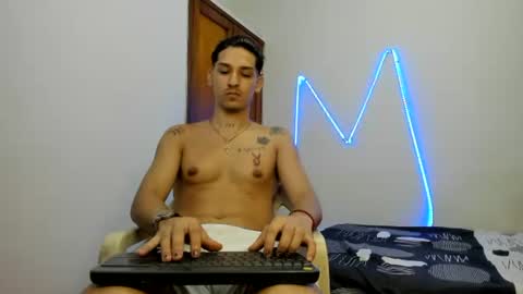 itgram pezlo josue online show from November 22, 9:14 pm