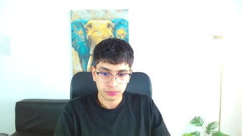 Max online show from March 13, 1:29 pm