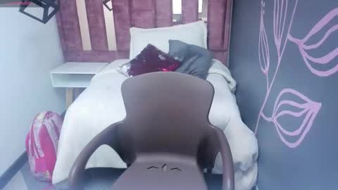 MABEL GRAY online show from February 6, 11:57 am