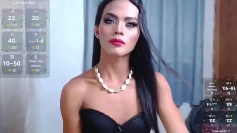 Divina online show from May 11, 11:49 am