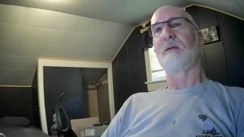 mac8181 online show from March 23, 8:35 pm