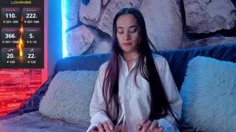 Snapshot of macadamiaa_ chatting on March 21, 2:38 am Maca online show from March 21, 2:38 am