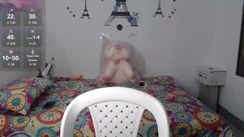 Snapshot of macarena_05_ chatting on September 13, 1:00 pm macarena_05_ online show from September 13, 1:00 pm