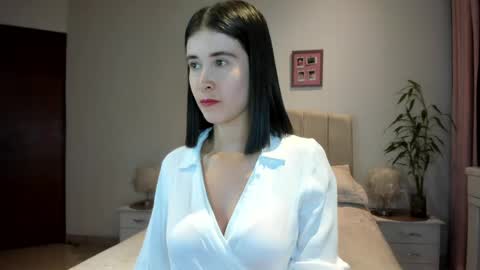Snapshot of macarena_vallejo_ chatting on April 14, 2:39 am Macarena online show from April 14, 2:39 am