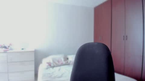 Snapshot of macarenax chatting on December 11, 2:00 pm Maca online show from December 11, 2:00 pm
