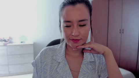 Snapshot of macarenax chatting on December 11, 5:04 pm Maca online show from December 11, 5:04 pm