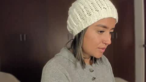 Snapshot of macarenax chatting on February 21, 3:32 pm Maca online show from February 21, 3:32 pm