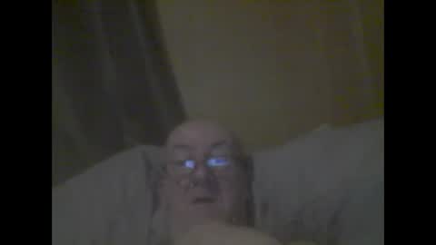 macbewdekan25 online show from December 26, 11:21 am