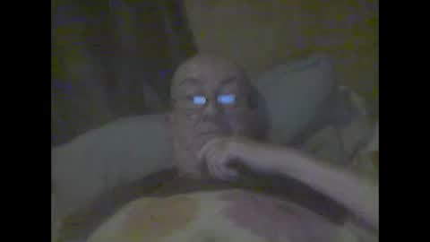 macbewdekan25 online show from January 1, 1:48 pm