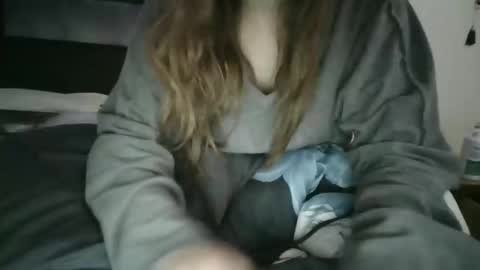 Snapshot of maceyloves chatting on January 18, 5:39 pm maceyloves online show from January 18, 5:39 pm