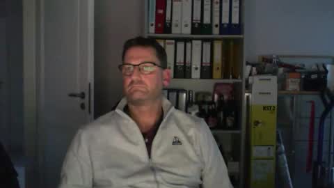 macfly67 online show from February 1, 4:27 pm